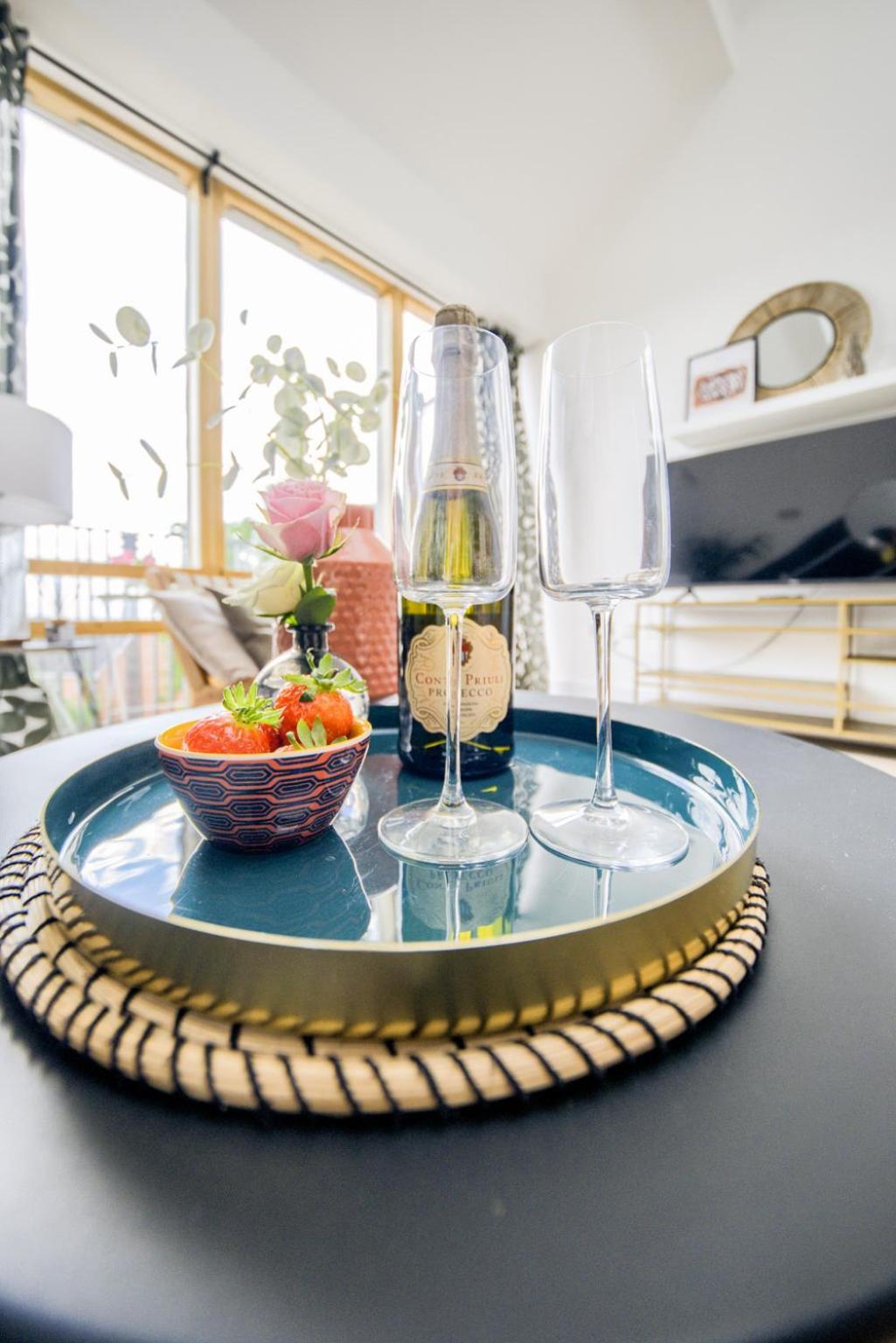 Coventry Large 4-Bed Townhouse By Empower Homes Esterno foto