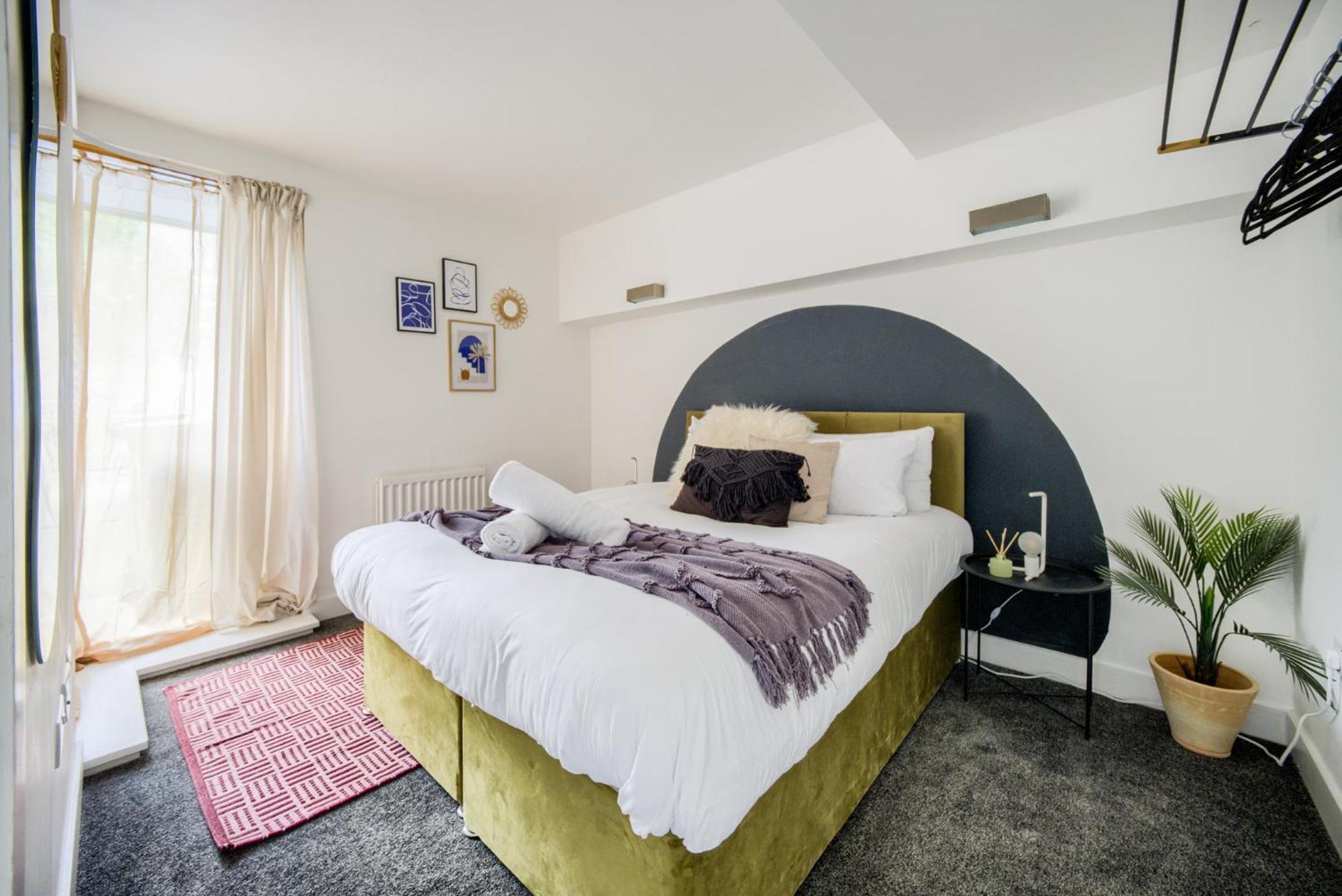 Coventry Large 4-Bed Townhouse By Empower Homes Esterno foto