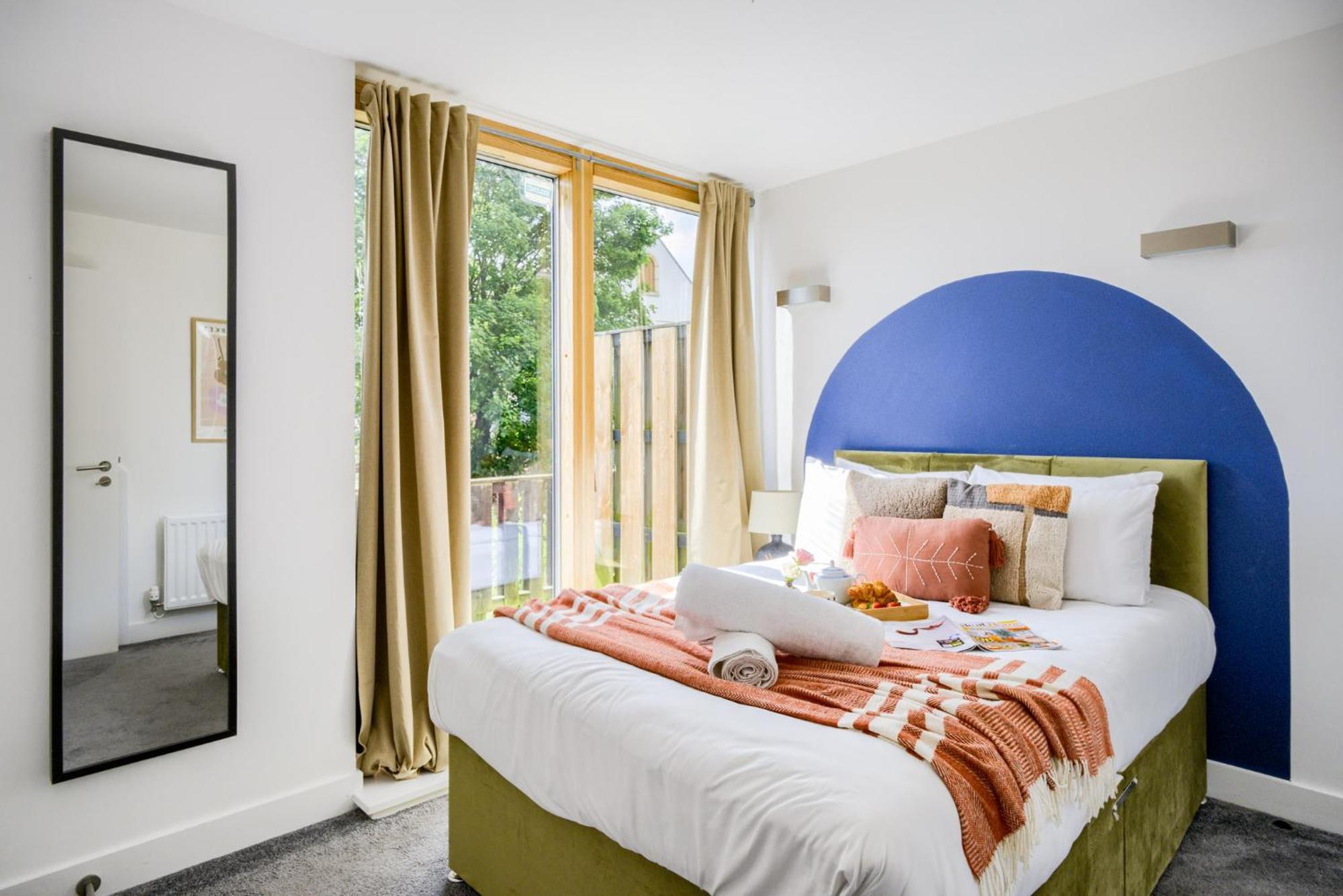 Coventry Large 4-Bed Townhouse By Empower Homes Esterno foto